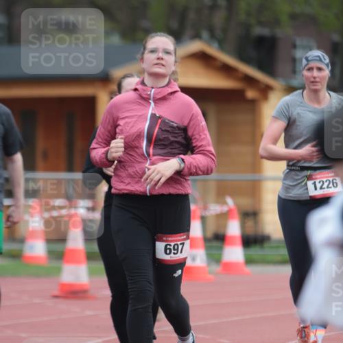 13.04.2025 - Hammer Lauf A. Gomolzig http://msf.ph/oto/7659212 13.04.2025 10:21:18 Ziel 265, 266, 697, 703, 1226 meine-sportfotos.de