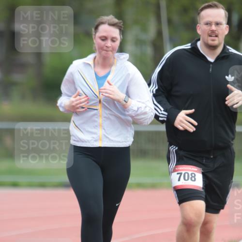 13.04.2025 - Hammer Lauf A. Gomolzig http://msf.ph/oto/7659230 13.04.2025 10:21:35 Ziel 137, 706, 708, 871 meine-sportfotos.de
