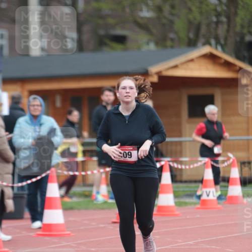 13.04.2025 - Hammer Lauf A. Gomolzig http://msf.ph/oto/7659239 13.04.2025 10:21:52 Ziel 409 meine-sportfotos.de