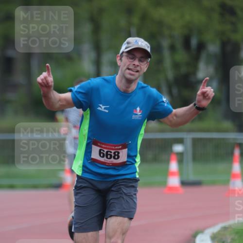 13.04.2025 - Hammer Lauf A. Gomolzig http://msf.ph/oto/7659294 13.04.2025 10:23:18 Ziel 339, 543 meine-sportfotos.de