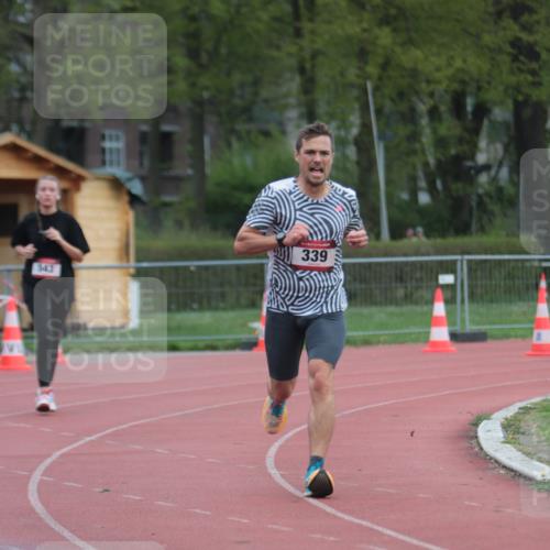 13.04.2025 - Hammer Lauf A. Gomolzig http://msf.ph/oto/7659298 13.04.2025 10:23:20 Ziel 339, 543 meine-sportfotos.de