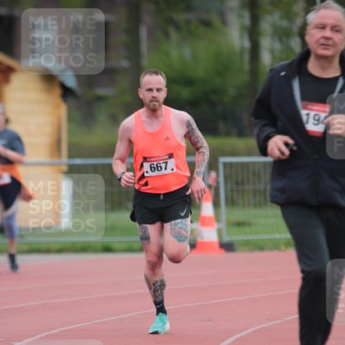 13.04.2025 - Hammer Lauf A. Gomolzig http://msf.ph/oto/7659318 13.04.2025 10:23:32 Ziel 667, 702, 1855, 1941 meine-sportfotos.de
