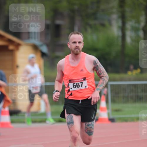 13.04.2025 - Hammer Lauf A. Gomolzig http://msf.ph/oto/7659326 13.04.2025 10:23:33 Ziel 667, 702, 1855, 1941 meine-sportfotos.de