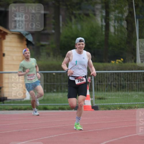 13.04.2025 - Hammer Lauf A. Gomolzig http://msf.ph/oto/7659335 13.04.2025 10:23:35 Ziel 702, 1855, 1941 meine-sportfotos.de