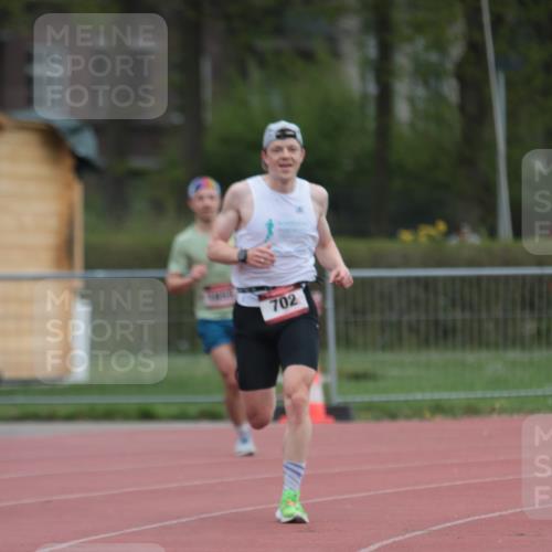 13.04.2025 - Hammer Lauf A. Gomolzig http://msf.ph/oto/7659338 13.04.2025 10:23:36 Ziel 702, 1855, 1941 meine-sportfotos.de