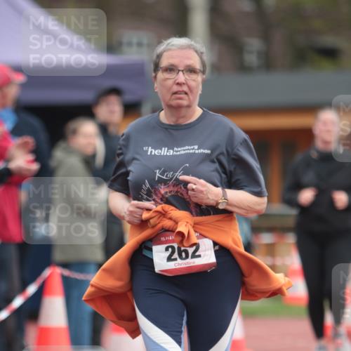 13.04.2025 - Hammer Lauf A. Gomolzig http://msf.ph/oto/7659355 13.04.2025 10:23:42 Ziel 262, 698 meine-sportfotos.de
