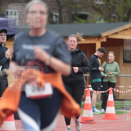 13.04.2025 - Hammer Lauf A. Gomolzig http://msf.ph/oto/7659356 13.04.2025 10:23:43 Ziel 262, 698 meine-sportfotos.de