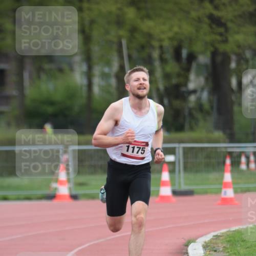 13.04.2025 - Hammer Lauf A. Gomolzig http://msf.ph/oto/7659420 13.04.2025 10:24:26 Ziel  meine-sportfotos.de
