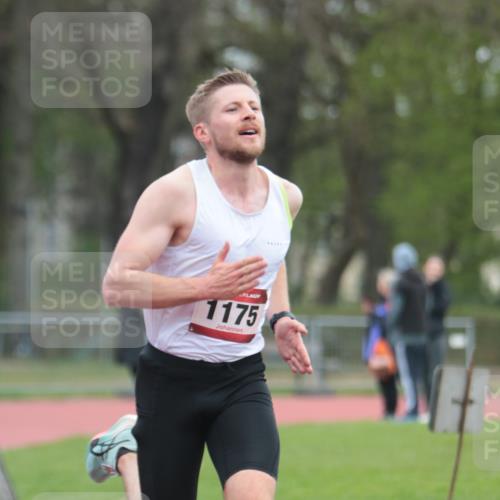 13.04.2025 - Hammer Lauf A. Gomolzig http://msf.ph/oto/7659427 13.04.2025 10:24:27 Ziel  meine-sportfotos.de