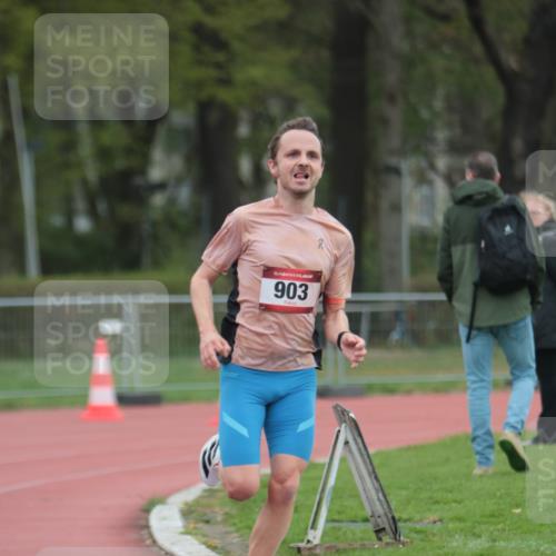 13.04.2025 - Hammer Lauf A. Gomolzig http://msf.ph/oto/7659478 13.04.2025 10:25:02 Ziel 250, 732 meine-sportfotos.de
