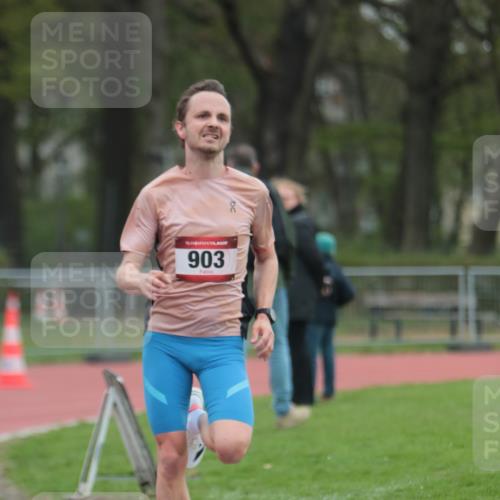 13.04.2025 - Hammer Lauf A. Gomolzig http://msf.ph/oto/7659480 13.04.2025 10:25:02 Ziel 250, 732 meine-sportfotos.de