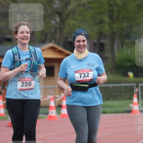 13.04.2025 - Hammer Lauf A. Gomolzig http://msf.ph/oto/7659492 13.04.2025 10:25:07 Ziel 250, 263, 732 meine-sportfotos.de