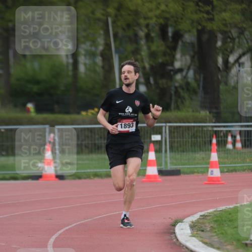 13.04.2025 - Hammer Lauf A. Gomolzig http://msf.ph/oto/7659534 13.04.2025 10:25:49 Ziel 1893 meine-sportfotos.de