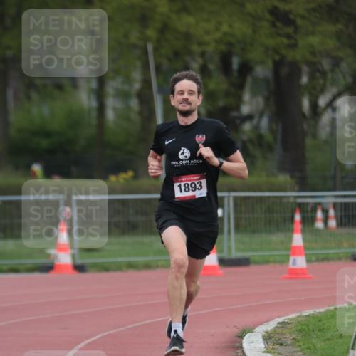 13.04.2025 - Hammer Lauf A. Gomolzig http://msf.ph/oto/7659538 13.04.2025 10:25:50 Ziel 1893 meine-sportfotos.de