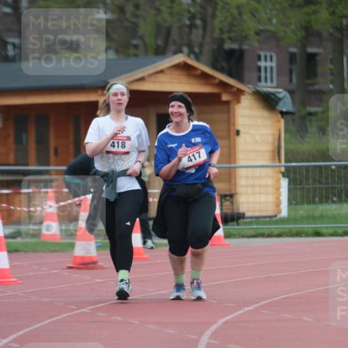 13.04.2025 - Hammer Lauf A. Gomolzig http://msf.ph/oto/7659543 13.04.2025 10:25:52 Ziel 417, 418, 1168 meine-sportfotos.de