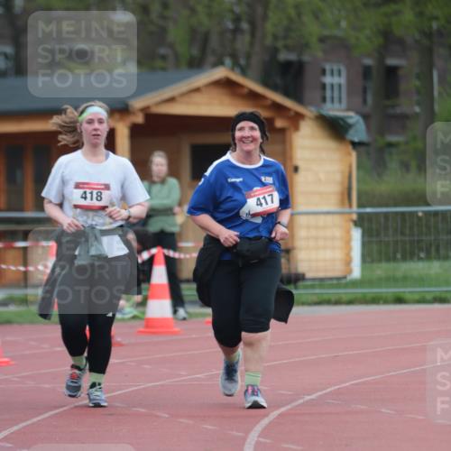 13.04.2025 - Hammer Lauf A. Gomolzig http://msf.ph/oto/7659545 13.04.2025 10:25:53 Ziel 417, 418, 1168 meine-sportfotos.de