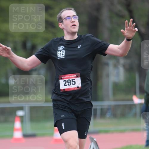 13.04.2025 - Hammer Lauf A. Gomolzig http://msf.ph/oto/7659601 13.04.2025 10:27:01 Ziel 295, 1031 meine-sportfotos.de