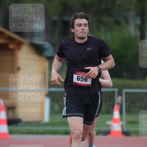 13.04.2025 - Hammer Lauf A. Gomolzig http://msf.ph/oto/7659666 13.04.2025 10:28:10 Ziel 656, 1030 meine-sportfotos.de
