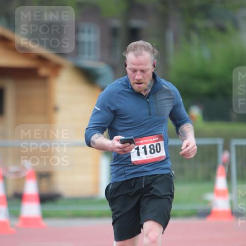 13.04.2025 - Hammer Lauf A. Gomolzig http://msf.ph/oto/7659698 13.04.2025 10:28:27 Ziel 623, 1180, 1704 meine-sportfotos.de