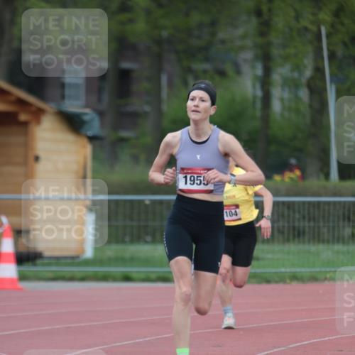 13.04.2025 - Hammer Lauf A. Gomolzig http://msf.ph/oto/7659785 13.04.2025 10:29:38 Ziel 350, 1104, 1739, 1955 meine-sportfotos.de