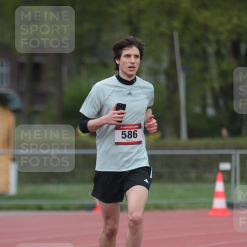 13.04.2025 - Hammer Lauf A. Gomolzig http://msf.ph/oto/7659860 13.04.2025 10:30:21 Ziel 205, 586, 692 meine-sportfotos.de