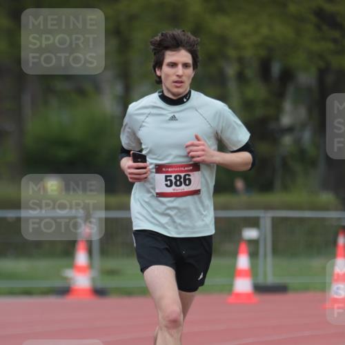 13.04.2025 - Hammer Lauf A. Gomolzig http://msf.ph/oto/7659862 13.04.2025 10:30:22 Ziel 205, 586, 692 meine-sportfotos.de