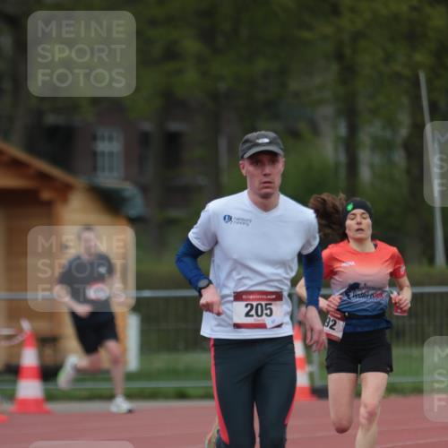 13.04.2025 - Hammer Lauf A. Gomolzig http://msf.ph/oto/7659871 13.04.2025 10:30:29 Ziel 205, 692, 1077, 1959 meine-sportfotos.de