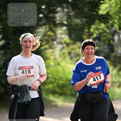 13.04.2025 - Hammer Lauf Dr. Thomas Lammeyer http://msf.ph/oto/7659883 13.04.2025 11:05:54 Laufen 15, 418, 417 meine-sportfotos.de