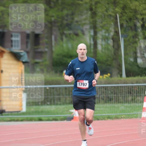 13.04.2025 - Hammer Lauf A. Gomolzig http://msf.ph/oto/7659901 13.04.2025 10:30:40 Ziel 1797 meine-sportfotos.de