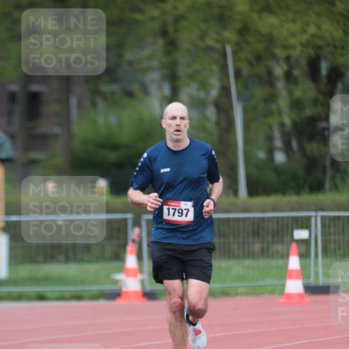 13.04.2025 - Hammer Lauf A. Gomolzig http://msf.ph/oto/7659903 13.04.2025 10:30:41 Ziel 1797 meine-sportfotos.de