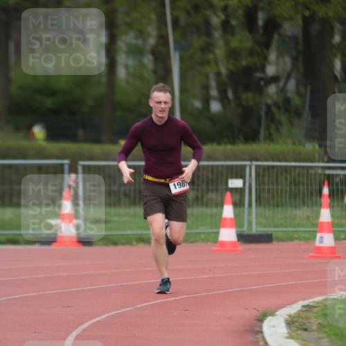 13.04.2025 - Hammer Lauf A. Gomolzig http://msf.ph/oto/7659926 13.04.2025 10:31:02 Ziel 889, 1987 meine-sportfotos.de