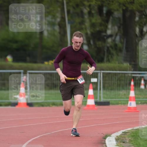 13.04.2025 - Hammer Lauf A. Gomolzig http://msf.ph/oto/7659930 13.04.2025 10:31:03 Ziel 889, 1987 meine-sportfotos.de
