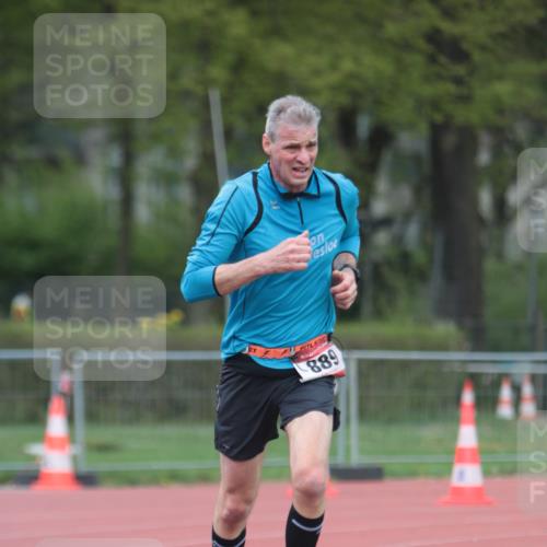 13.04.2025 - Hammer Lauf A. Gomolzig http://msf.ph/oto/7659942 13.04.2025 10:31:09 Ziel 889, 1119 meine-sportfotos.de