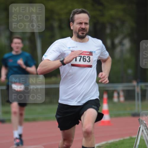 13.04.2025 - Hammer Lauf A. Gomolzig http://msf.ph/oto/7659956 13.04.2025 10:31:55 Ziel 214, 518, 1318, 1763 meine-sportfotos.de