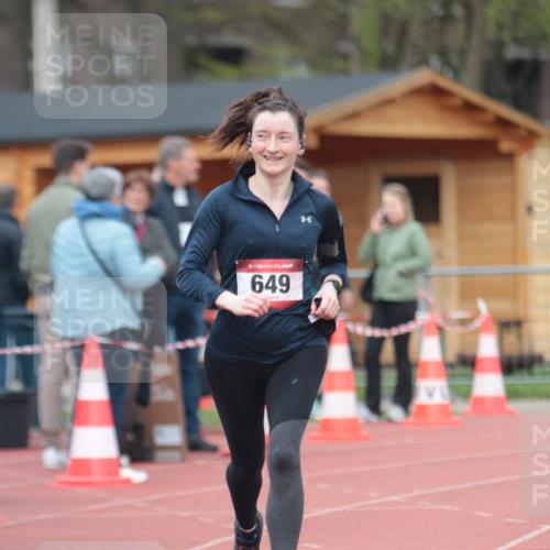 13.04.2025 - Hammer Lauf A. Gomolzig http://msf.ph/oto/7659977 13.04.2025 10:32:16 Ziel 155, 649, 744, 1703, 1902 meine-sportfotos.de