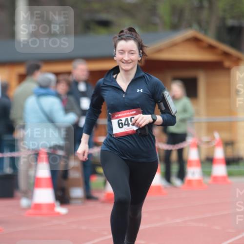 13.04.2025 - Hammer Lauf A. Gomolzig http://msf.ph/oto/7659979 13.04.2025 10:32:17 Ziel 155, 649, 744, 1703, 1902 meine-sportfotos.de