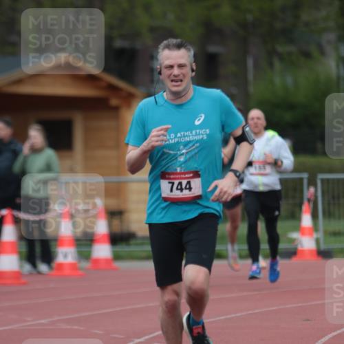 13.04.2025 - Hammer Lauf A. Gomolzig http://msf.ph/oto/7659991 13.04.2025 10:32:21 Ziel 155, 744, 1703, 1902 meine-sportfotos.de