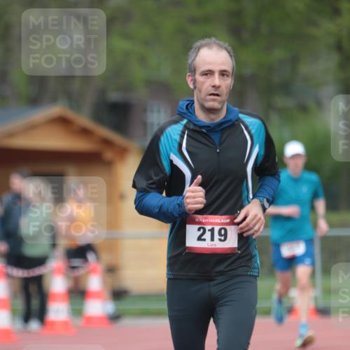 13.04.2025 - Hammer Lauf A. Gomolzig http://msf.ph/oto/7660010 13.04.2025 10:32:38 Ziel 219, 1074, 1809 meine-sportfotos.de