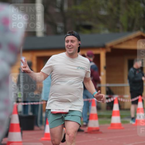 13.04.2025 - Hammer Lauf A. Gomolzig http://msf.ph/oto/7660022 13.04.2025 10:32:52 Ziel 189, 766, 982, 1757, 1976 meine-sportfotos.de