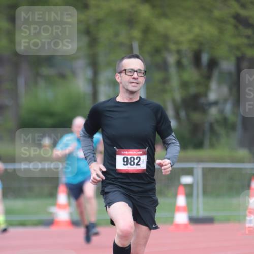 13.04.2025 - Hammer Lauf A. Gomolzig http://msf.ph/oto/7660030 13.04.2025 10:32:56 Ziel 189, 982, 1757, 1976 meine-sportfotos.de