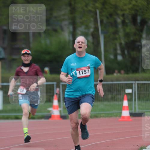 13.04.2025 - Hammer Lauf A. Gomolzig http://msf.ph/oto/7660036 13.04.2025 10:32:59 Ziel 189, 1757, 1976 meine-sportfotos.de