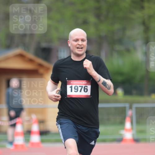 13.04.2025 - Hammer Lauf A. Gomolzig http://msf.ph/oto/7660043 13.04.2025 10:33:01 Ziel 1976 meine-sportfotos.de