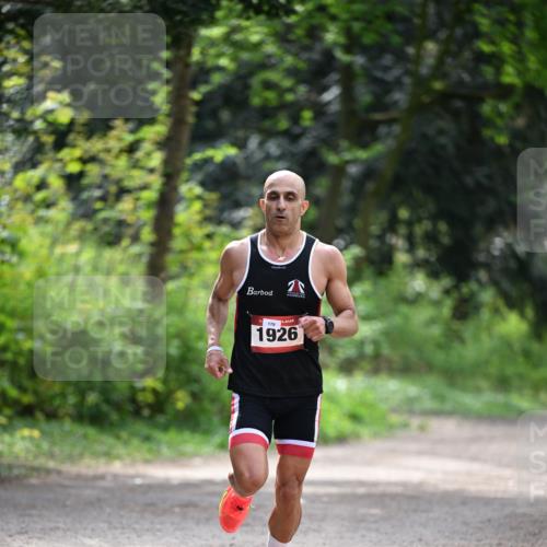 13.04.2025 - Hammer Lauf Dr. Thomas Lammeyer http://msf.ph/oto/7660078 13.04.2025 11:21:31 Laufen 2, 178, 1926 meine-sportfotos.de