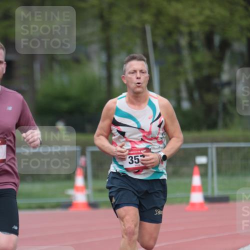 13.04.2025 - Hammer Lauf A. Gomolzig http://msf.ph/oto/7660081 13.04.2025 10:33:22 Ziel 158, 357 meine-sportfotos.de