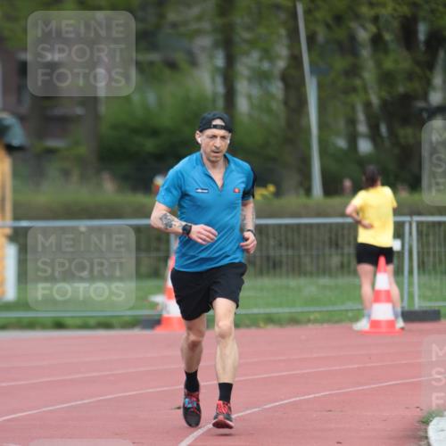 13.04.2025 - Hammer Lauf A. Gomolzig http://msf.ph/oto/7660101 13.04.2025 10:34:06 Ziel 239, 729, 1197, 1286 meine-sportfotos.de