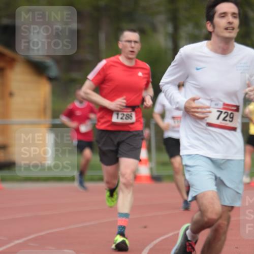 13.04.2025 - Hammer Lauf A. Gomolzig http://msf.ph/oto/7660120 13.04.2025 10:34:13 Ziel 197, 729, 1197, 1286 meine-sportfotos.de