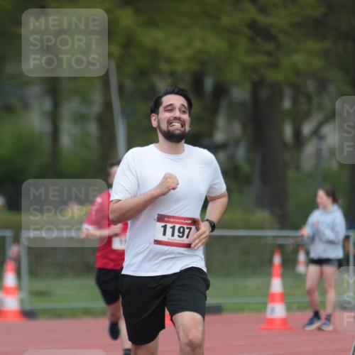 13.04.2025 - Hammer Lauf A. Gomolzig http://msf.ph/oto/7660129 13.04.2025 10:34:16 Ziel 197, 285, 1197, 1286 meine-sportfotos.de
