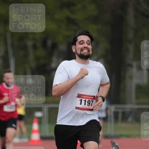 13.04.2025 - Hammer Lauf A. Gomolzig http://msf.ph/oto/7660131 13.04.2025 10:34:17 Ziel 197, 285 meine-sportfotos.de