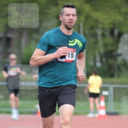 13.04.2025 - Hammer Lauf A. Gomolzig http://msf.ph/oto/7660160 13.04.2025 10:34:30 Ziel 330, 383, 1743, 1801 meine-sportfotos.de