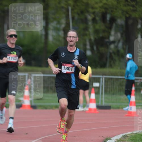 13.04.2025 - Hammer Lauf A. Gomolzig http://msf.ph/oto/7660167 13.04.2025 10:34:33 Ziel 330, 383, 1743, 1801 meine-sportfotos.de